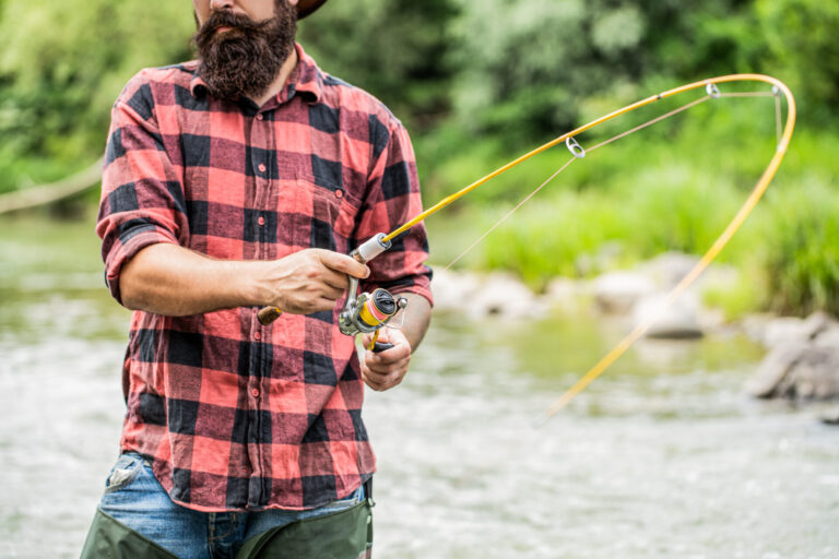 Fishing with Light Tackle: How to Maximize Your Catch with Minimal Gear